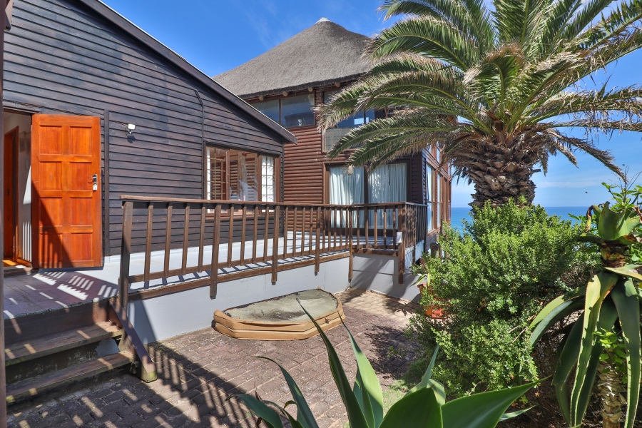 10 Bedroom Property for Sale in Dana Bay Western Cape